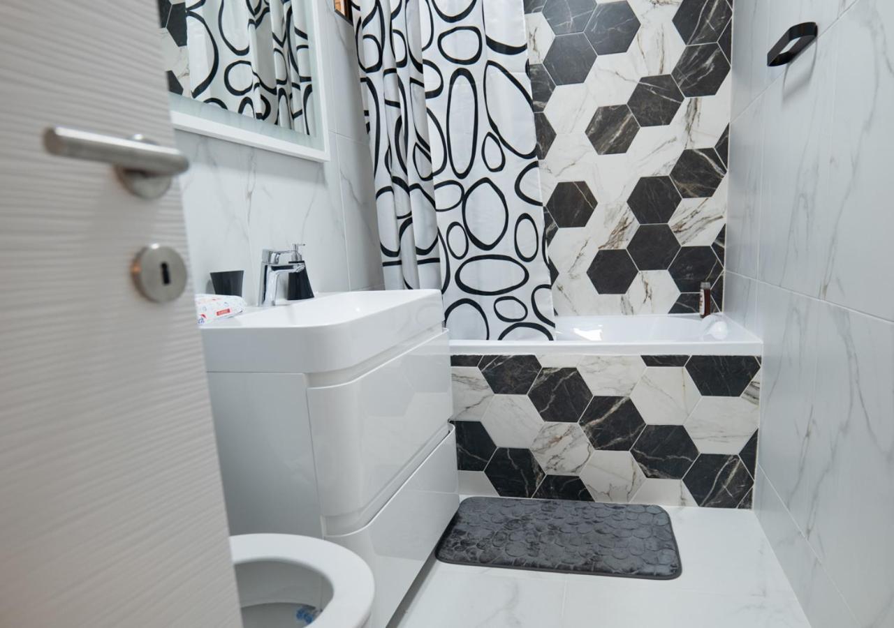 Garsoniera Lux Tineretului Apartment Bucureşti Ngoại thất bức ảnh